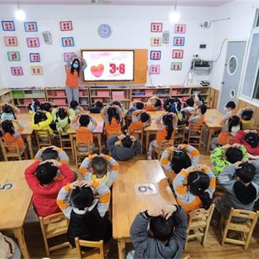 (儿童礼仪教育教什么)儿童教育重要性:咱们从小讲礼貌歌曲,培养孩子终身受益。 (儿童礼仪教育教什么)儿童教育重要性:咱们从小讲礼貌歌曲,培养孩子终身受益。