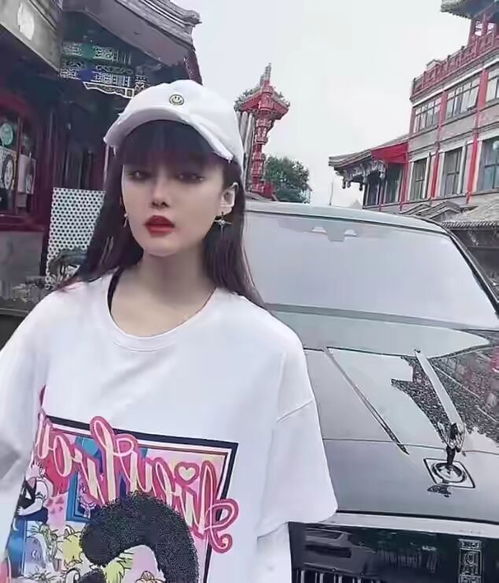 引发网友热议：《绊倒的家伙(联机版)》如何通过创新的游戏模式彻底改变了在线协作游戏市场