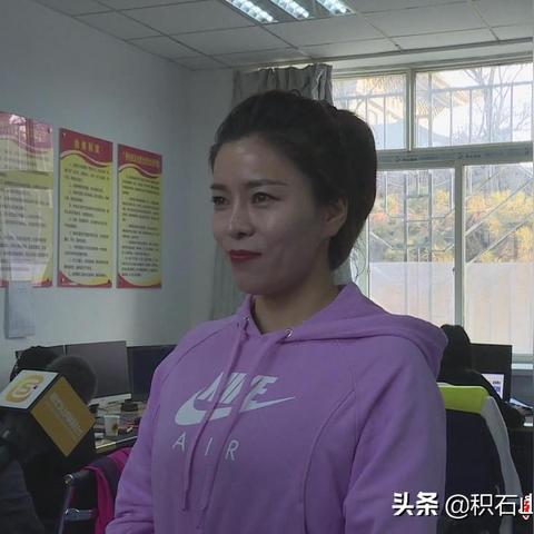 任播音员职责及要求大揭秘：作为主任播音员，该如何胜任这一职位？