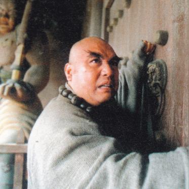 下载最老版水浒传，重温经典故事，感受历史氛围，沉浸在古代英雄的传奇世界中。