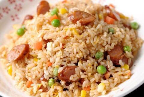 探索怪物猎人世界wiki，发现更多关于武器、装备、怪物及任务的详细信息