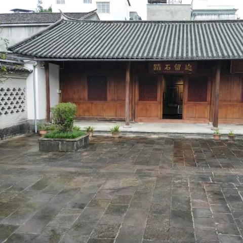 (漫斗纪元是什么游戏)漫斗纪元正版叫什么？探寻这部热门科幻小说的真实面貌与魅力