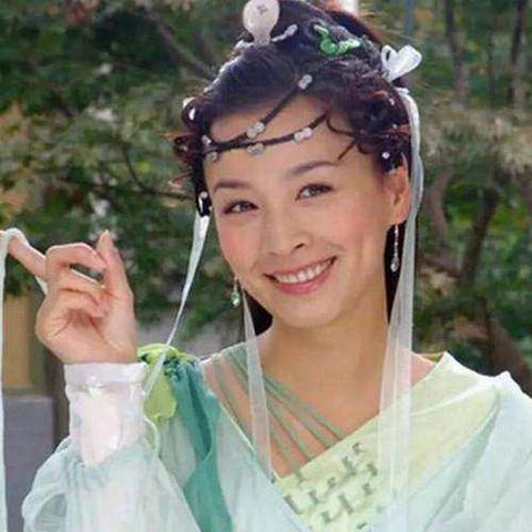 探讨穿越题材小说'未命名穿越记录'中各种可能的结局及其与人物命运的重要关联