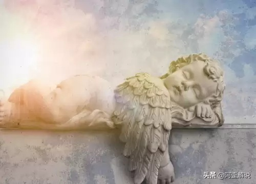 天使之吻是什么意思？了解神秘的爱的启示，探寻灵魂之间的纯净交流