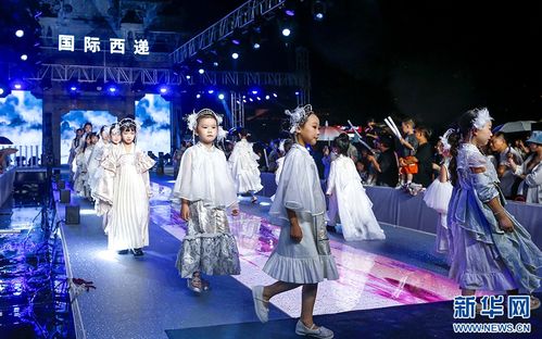 探索2024年泰拉贝尔最新服饰趋势：时尚前沿之旅，时尚界的未来展望
