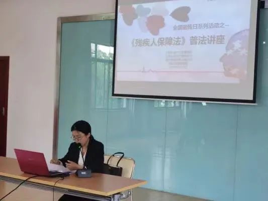探讨自我成长历程：一个男人要走多少路才能够被社会尊称为男人的心路历程解析