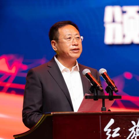 探索早期人类的创新：机械的起源、发展与现代工业革命的密切关系