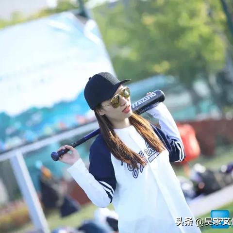 (决胜巅峰国服内测)详解步骤：如何下载并安装决胜巅峰国际服，畅享极致游戏体验
