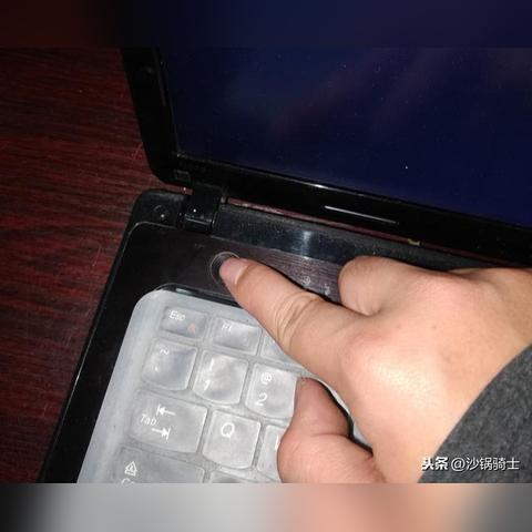 解决台式电脑无法正常关机的原因与有效解决方案，帮助你轻松处理关机问题