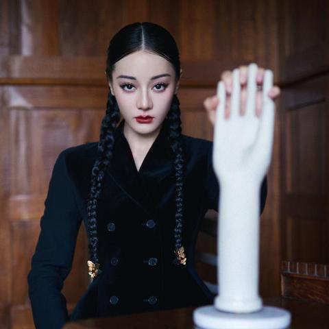 (暗黑盛典在线播放)暗黑盛典1-6集动漫：探寻黑暗世界中的深层秘密与角色发展之旅