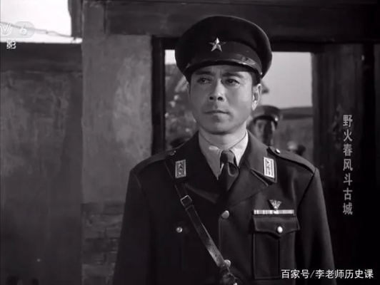 (小说李云)李云潜军人身份曝光 叶轻眉歌手身份惊人