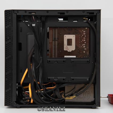 「迷你电脑小机箱的选择指南：如何挑选适合你的高性能紧凑型电脑」