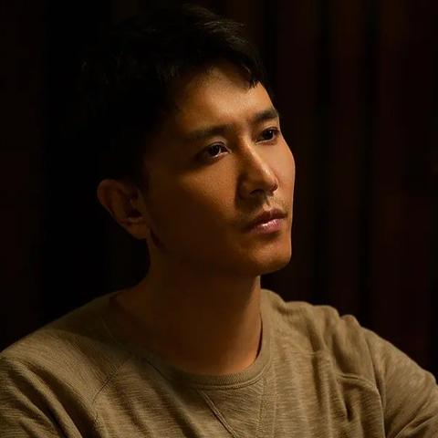 (逆光者 彭冠英)2024彭冠英最新力作《逆光者》三部戏震撼上映，引爆影坛热潮