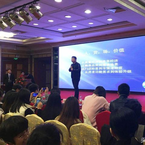 探索创业梦想：简析如何通过'我要当店长'游戏攻略，无限刷取金币钻石以提升经营效率和玩家体验