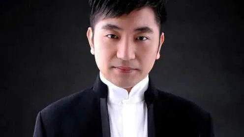 历史的传承：春秋配吴彤，红颜换世，流转千年。
