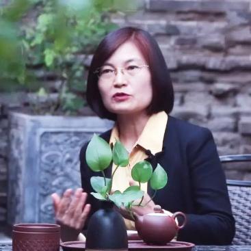 (不失侠骨,不失柔情)不失侠义不失柔情，坚守初心守护真情，永不妥协勇往直前