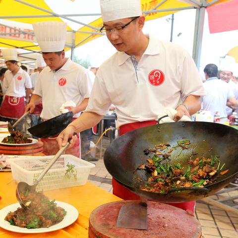 (中餐厅第一季菜名)中餐厅第一季第八期：挑战新菜系，味蕾大比拼