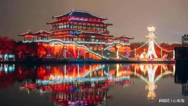 探索大唐芙蓉园的历史魅力与文化精髓，感受盛唐辉煌的繁华景象