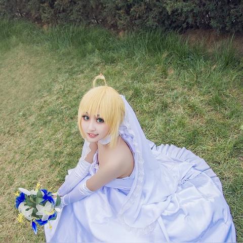 (saber穿婚纱是哪一集)深度剖析《Fate》系列中，Saber被绑穿婚纱的情节在哪一集出现？