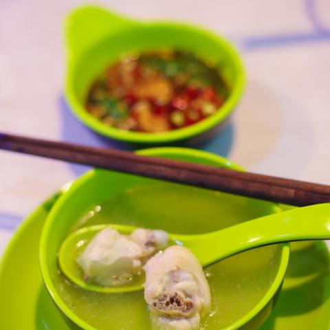 (沁人心脾的意思是什么呢?)沁人心脾是什么意思？原来如此，感受暖流涌动的美好体验