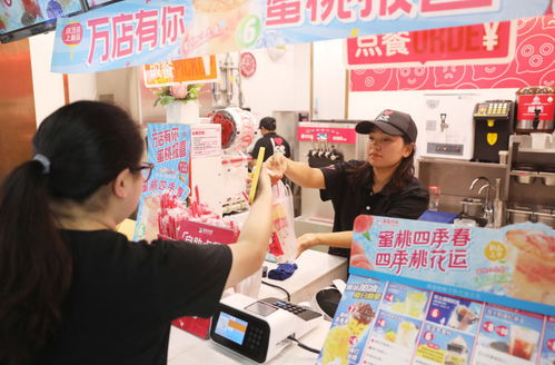 (奶茶店员工工作视频)下载奶茶店员工模拟器，体验不一样的工作环境和挑战！