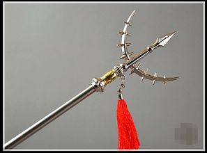 (武术刀枪剑棍特点)在江湖中，枪刀棍剑哪个最强？选择最适合你的武器吧！
