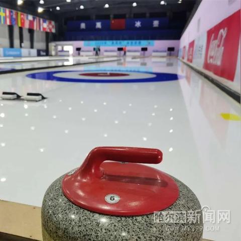 (赛道大师下载攻略)深度解析赛道大师游戏: 一位专业解说员的独特视角与精彩评论