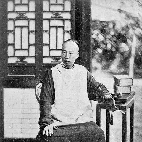 永恒世纪单人版：揭秘人工智能技术对传统游戏体验改革的深入研究
