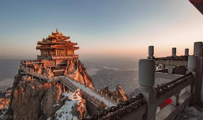(中原景点)探索古老与现代融合之美，中原旅游指南为您揭秘中原神秘魅力