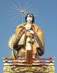 (关公是什么神呢)关公是什么神？揭秘历史与文化交融下的关公信仰与崇拜现象。