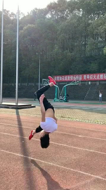 (不懈努力还是不懈奋斗)不懈努力的奋斗意味着追求目标的不懈努力和坚持不懈